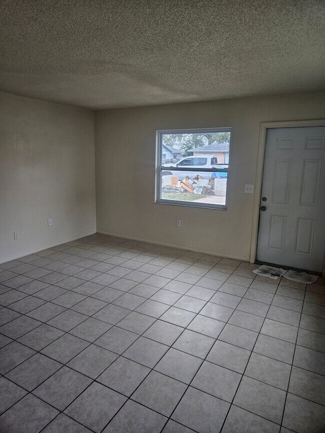 Foto del edificio - 810 56th Ave E
