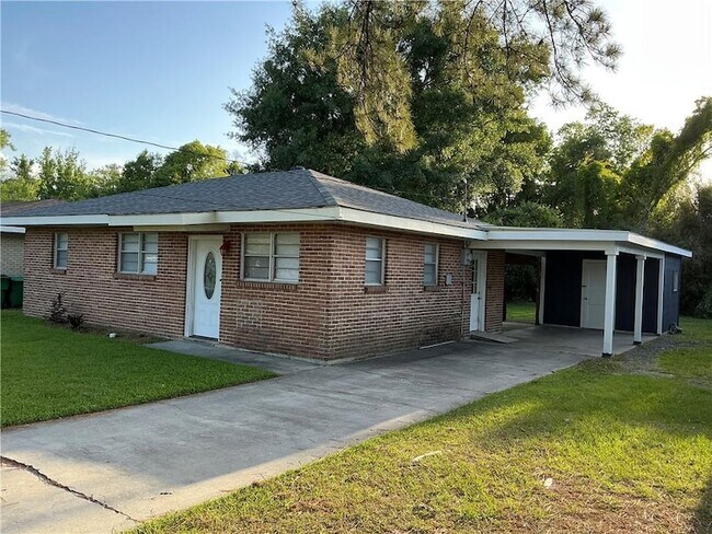 Foto del edificio - 3159 Dee St