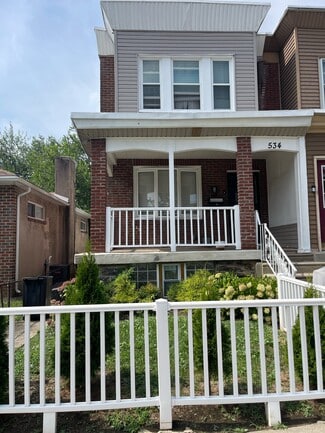 Building Photo - 534 Benner St