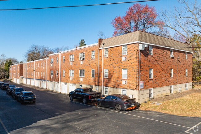 Building Photo - Patricia Court