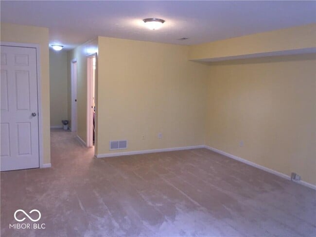 Building Photo - 6022 S Bay Dr