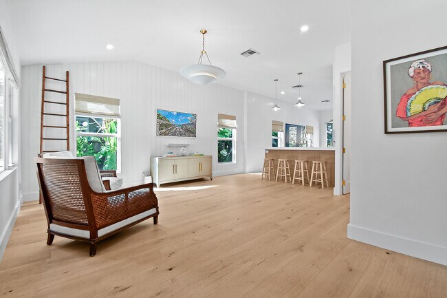 Foto del edificio - 845 Sunset Rd