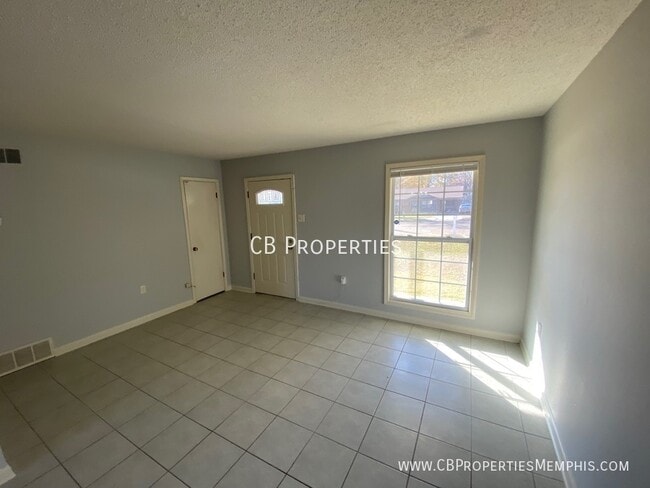 Building Photo - $250 Gift Card Promo