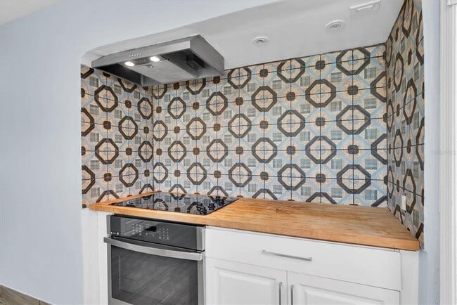 Building Photo - 1101 28th St N