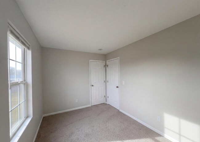 Foto del edificio - 487 Peyton Dr