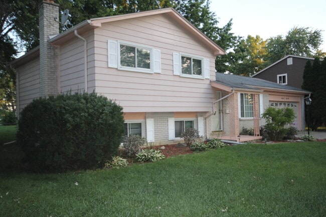 3D Exterior - 4233 Marywood Dr