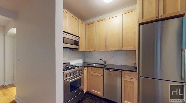 Building Photo - EAST 56 STREET