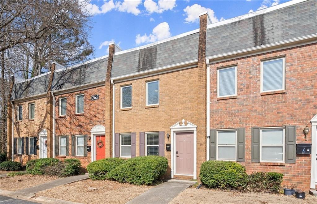 Primary Photo - 265 Winding River Dr