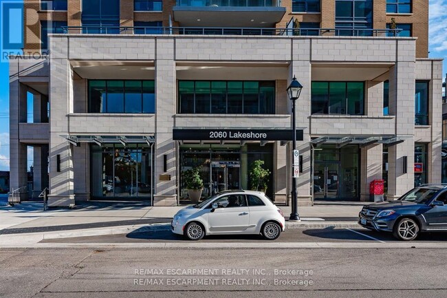 Building Photo - 2060-2060 Lakeshore Rd.