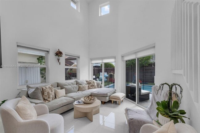 Foto del edificio - 15452 SW 50th Terrace