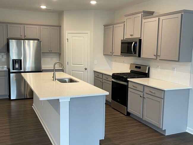 Photo - 3031 Ranger Dr House