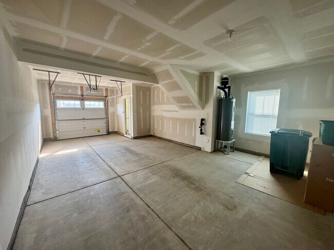 Building Photo - 3BR/2BA Townhouse in Mallard Creek
