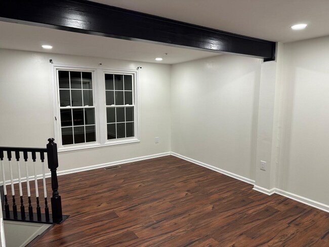 Building Photo - 11520 Big Creek Dr