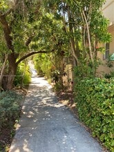 Building Photo - 40 Almeria Ave