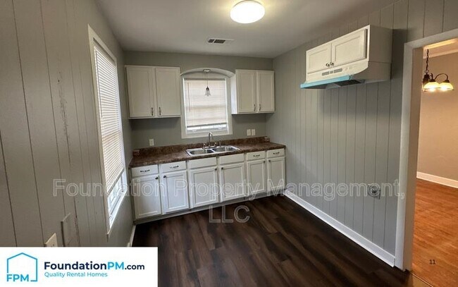 Foto del edificio - 778 N Merton St