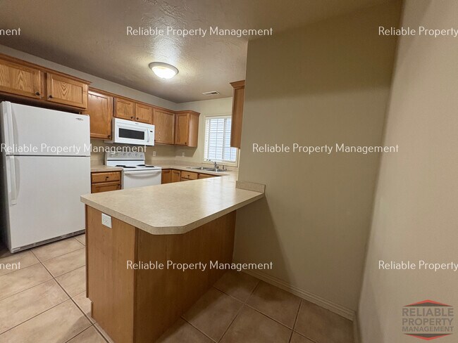 Foto del edificio - 184 Stockham Blvd