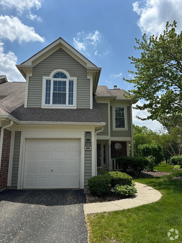 Building Photo - 240 Steeplechase Ct