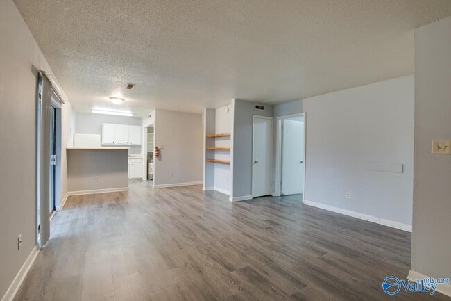 Foto del edificio - 4906 Cotton Row NW