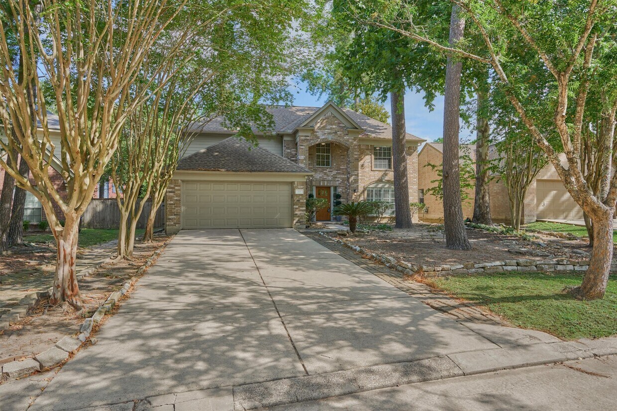 Primary Photo - 170 N Dreamweaver Cir
