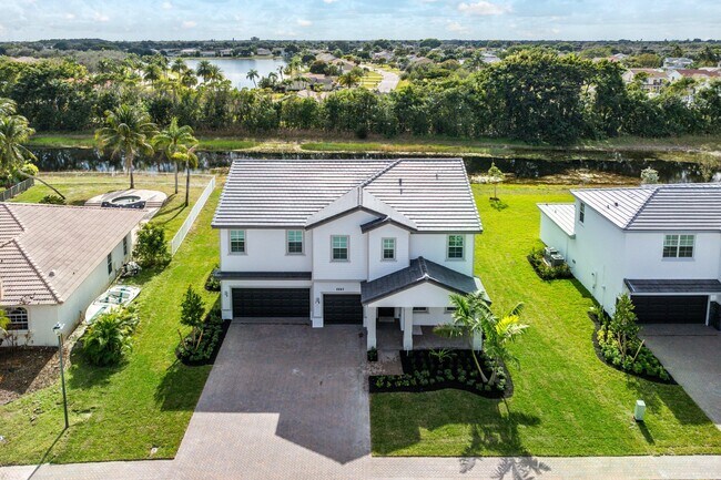 Foto del edificio - 6843 Cobia Cir