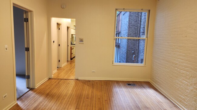Dining Rm - 2454 N Geneva Ter