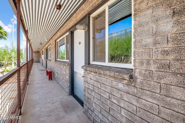 Foto del edificio - 821 N 3rd St