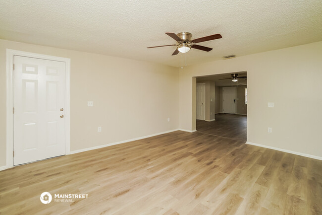 Building Photo - 11807 Enterprise Dr