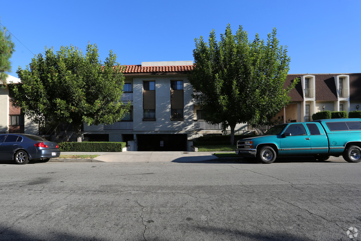 Foto del edificio - 701 Orange Grove Ave