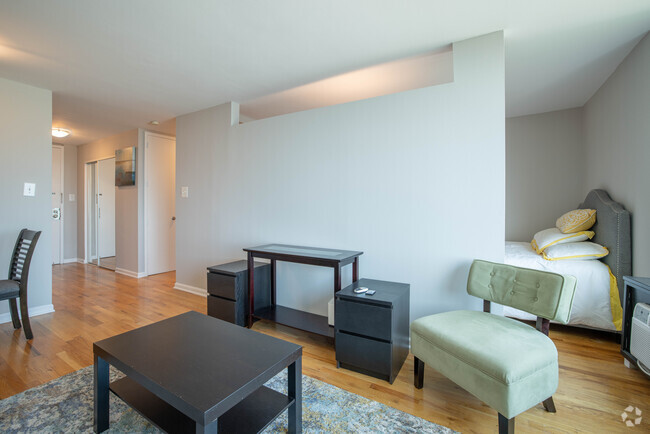 JR 1BR, 1BA - 550SF - Covington - 4600 N Clarendon Ave
