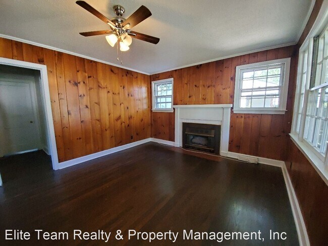 Building Photo - 3 br, 1 bath House - S Jones Ave 517
