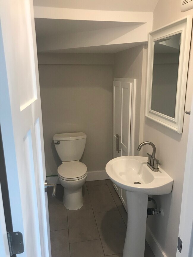 4511 Folker St Unit 8A, Anchorage, AK 99507 Condo for Rent in