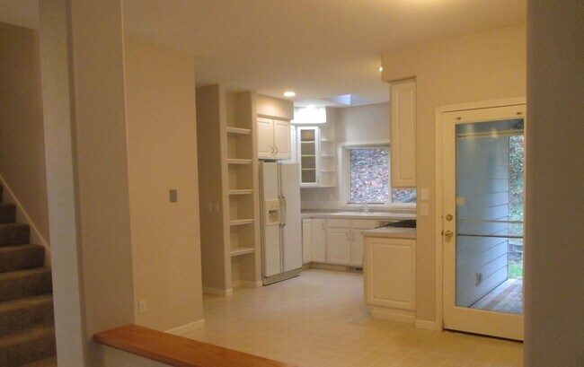 Foto del edificio - **$250 Move In Special**Beautiful 3 Bed 3 Bath Home in Gig Harbor