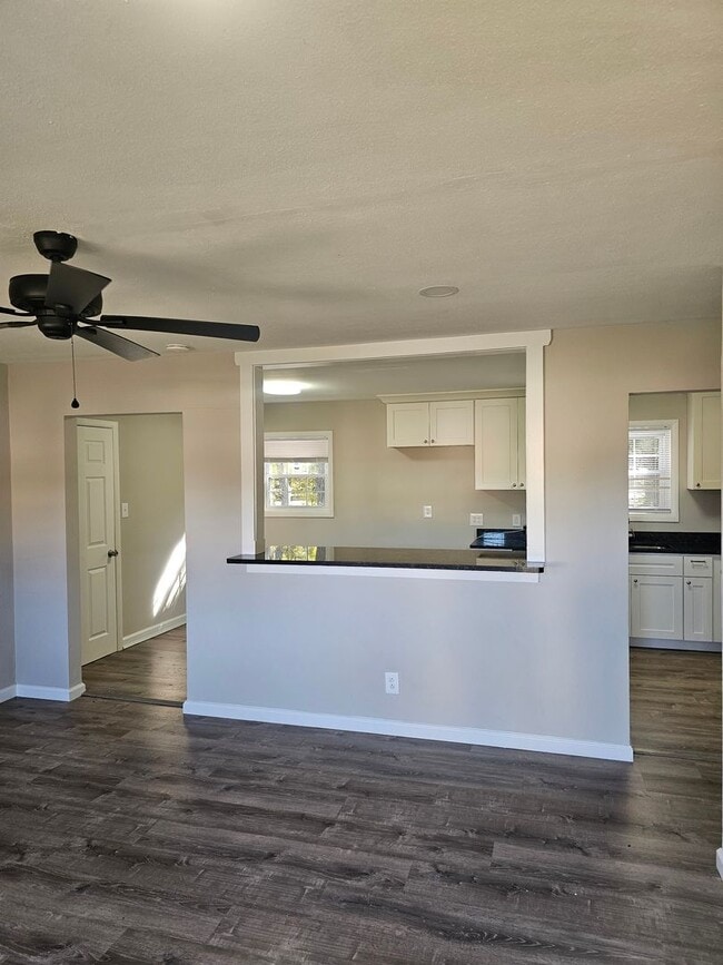 Building Photo - 3931 Port Rd