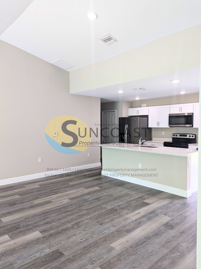 Building Photo - Newly Built Modern Gem: 4-Bed, 2-Bath Home...