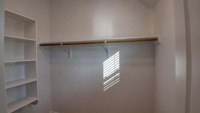 Building Photo - 1626 Lummus Dr