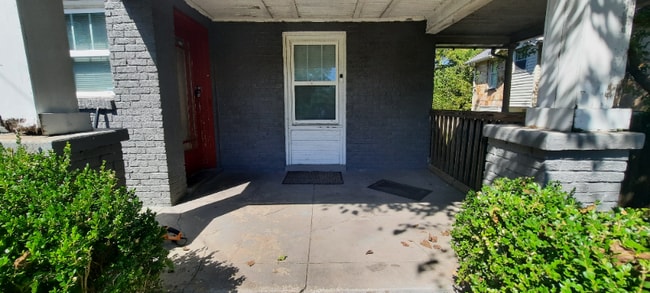 Photo - 636 Benton Ave House