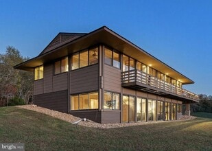 Building Photo - 72 Jordans Rd