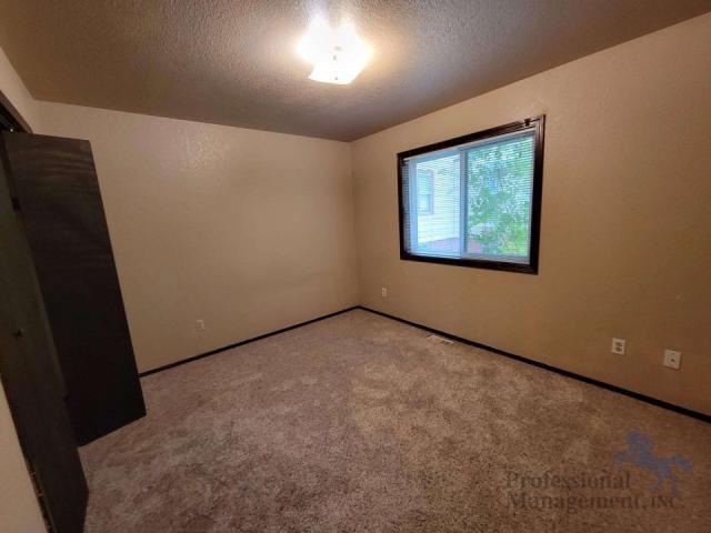 Building Photo - 2 bedroom in Billings MT 59101