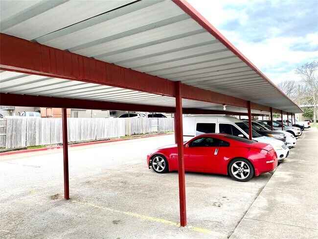 Building Photo - 919 S Weatherred Dr