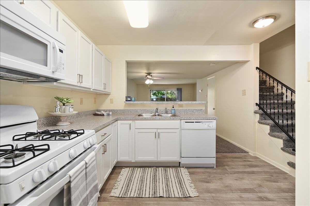 Oak Hill Townhomes Apartments in Salisbury, MD