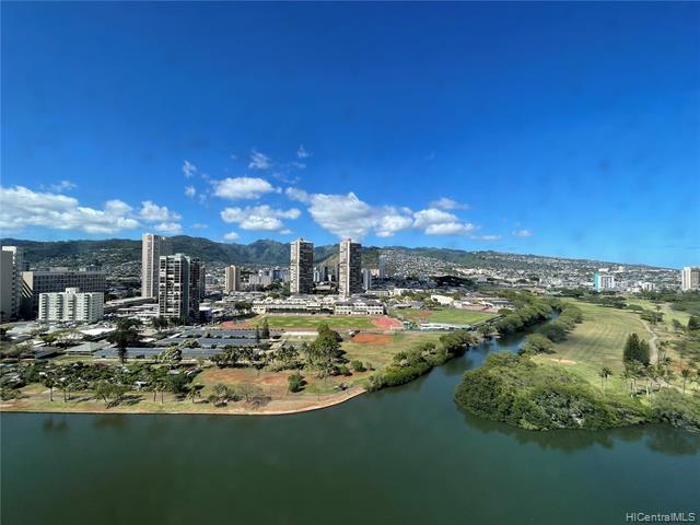Building Photo - 2211 Ala Wai Blvd