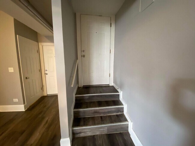 Foto del edificio - 406 W 77th St