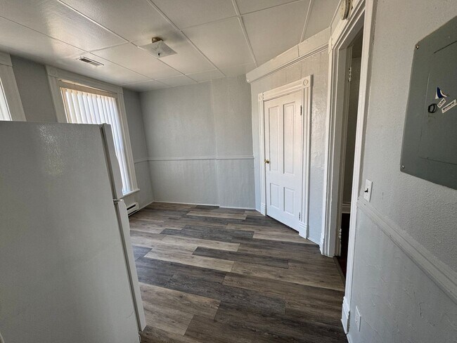 Foto del edificio - 1 Br small living room and small kitchen