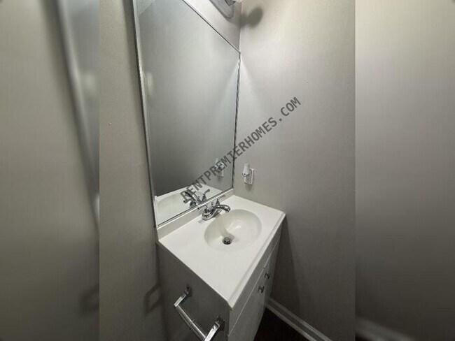 Foto del edificio - 12 Flagstone Pl