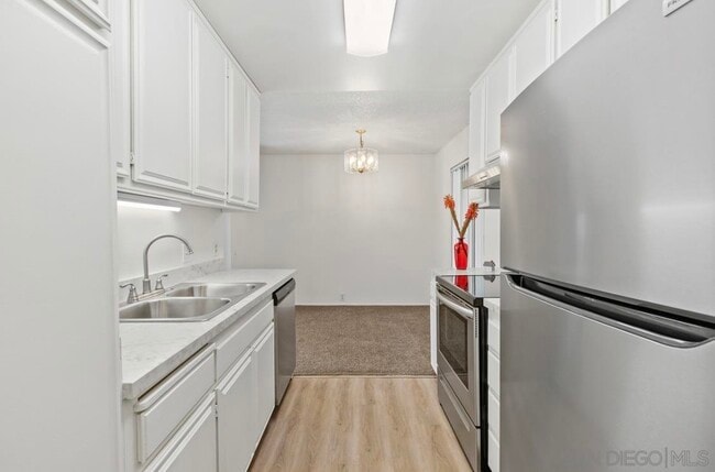 Building Photo - 1235 Parker Pl