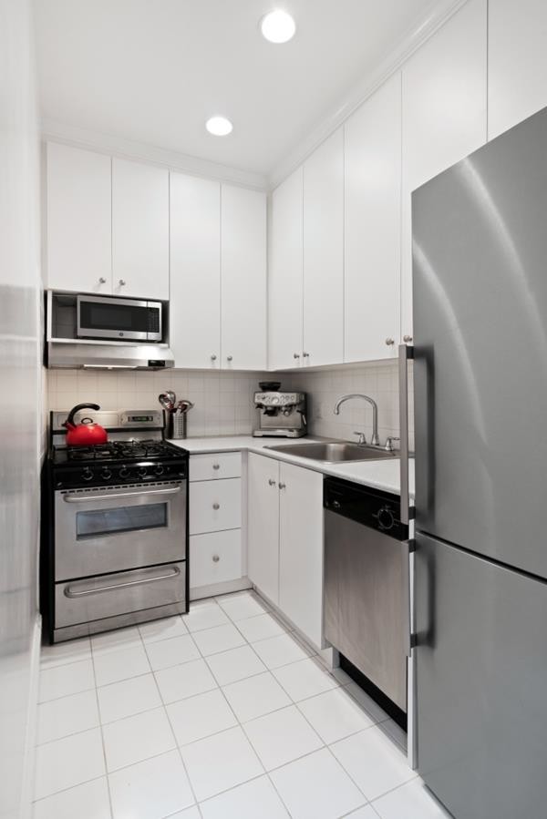 Building Photo - 562 West End Avenue