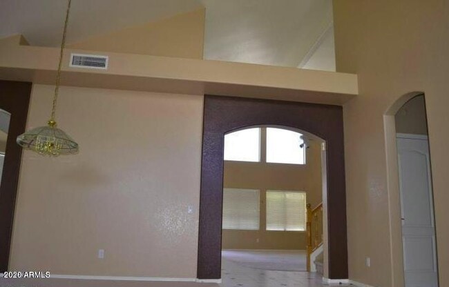 Building Photo - 481 N Cordoba Pl