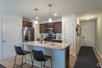 Apt 3515 - Hampden Greene