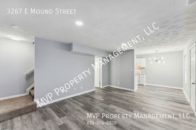 Foto del edificio - 2 bedroom 1.5 bath Townhome Available now!