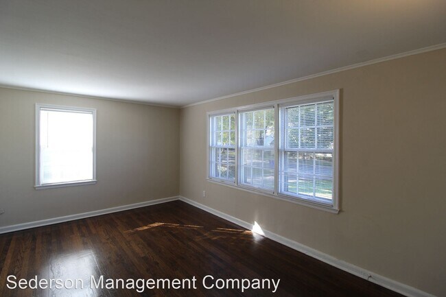 Foto del edificio - 1 br, 1 bath Duplex - NAVY HILL ASSOC LLC....